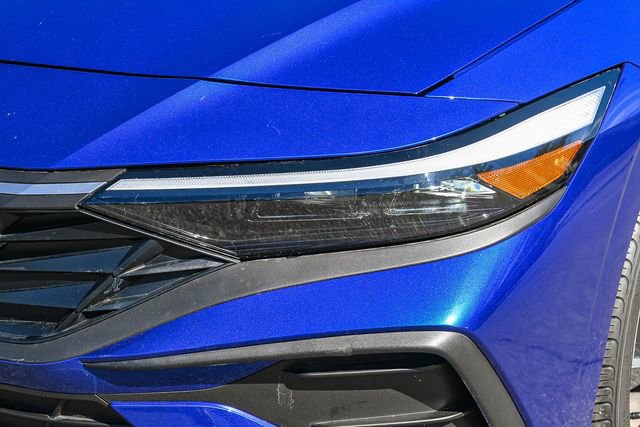 Certified 2025 Hyundai Elantra Sport w/ Cargo Package image 11