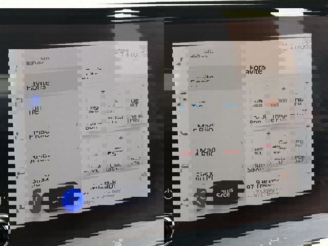 Used 2023 Toyota Prius LE image 18