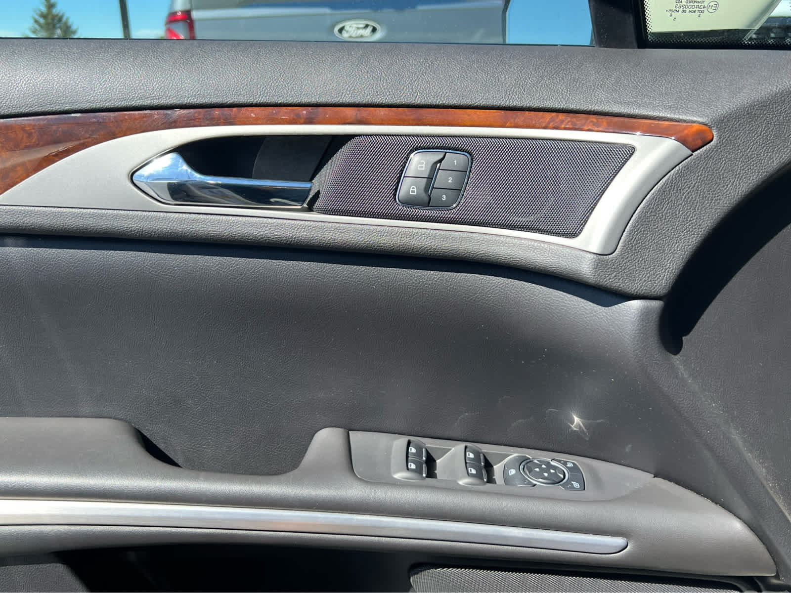 Used 2014 Lincoln MKZ Hybrid w/ Equipment Group 202A Reserve FWD image 30