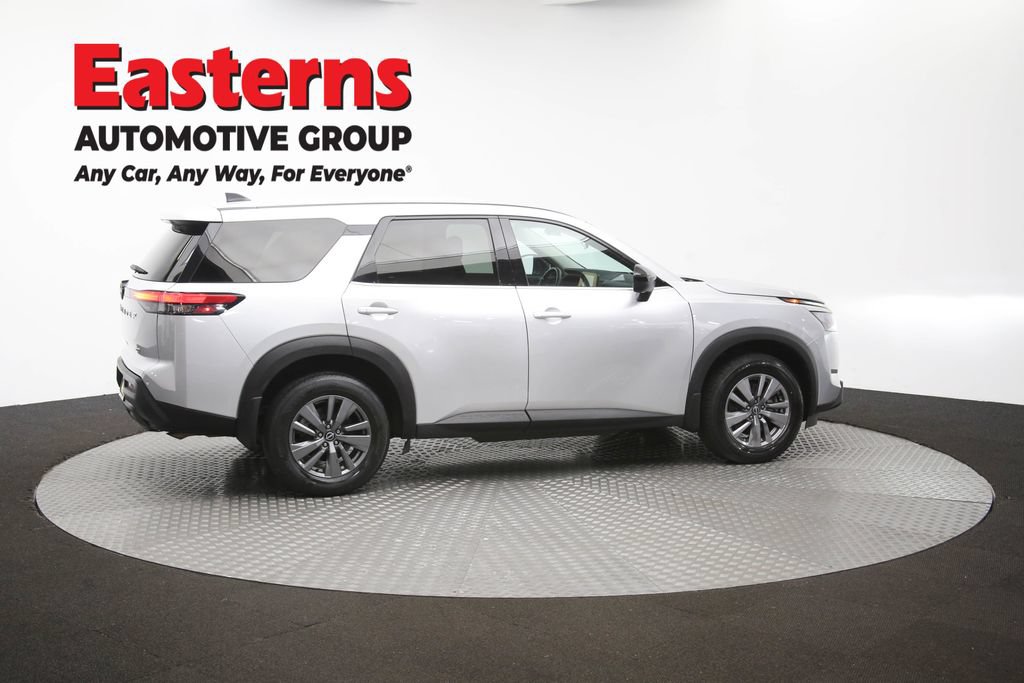 Used 2023 Nissan Pathfinder S AWD/4WD image 43