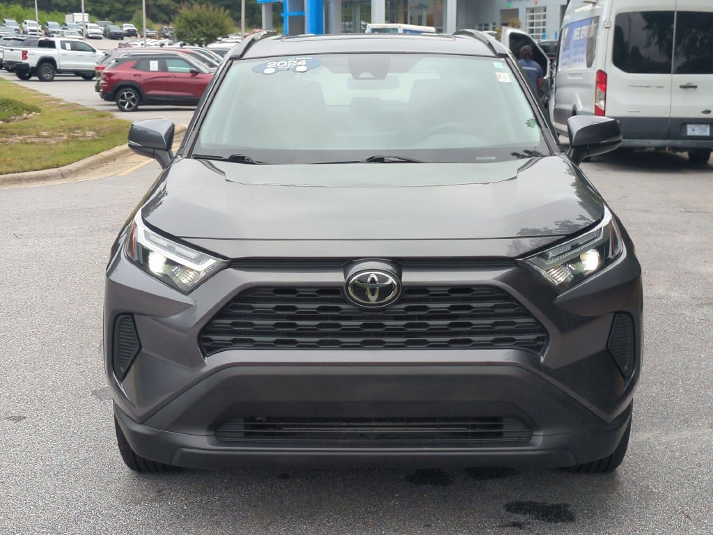 Used 2024 Toyota RAV4 XLE w/ Convenience Package FWD image 11