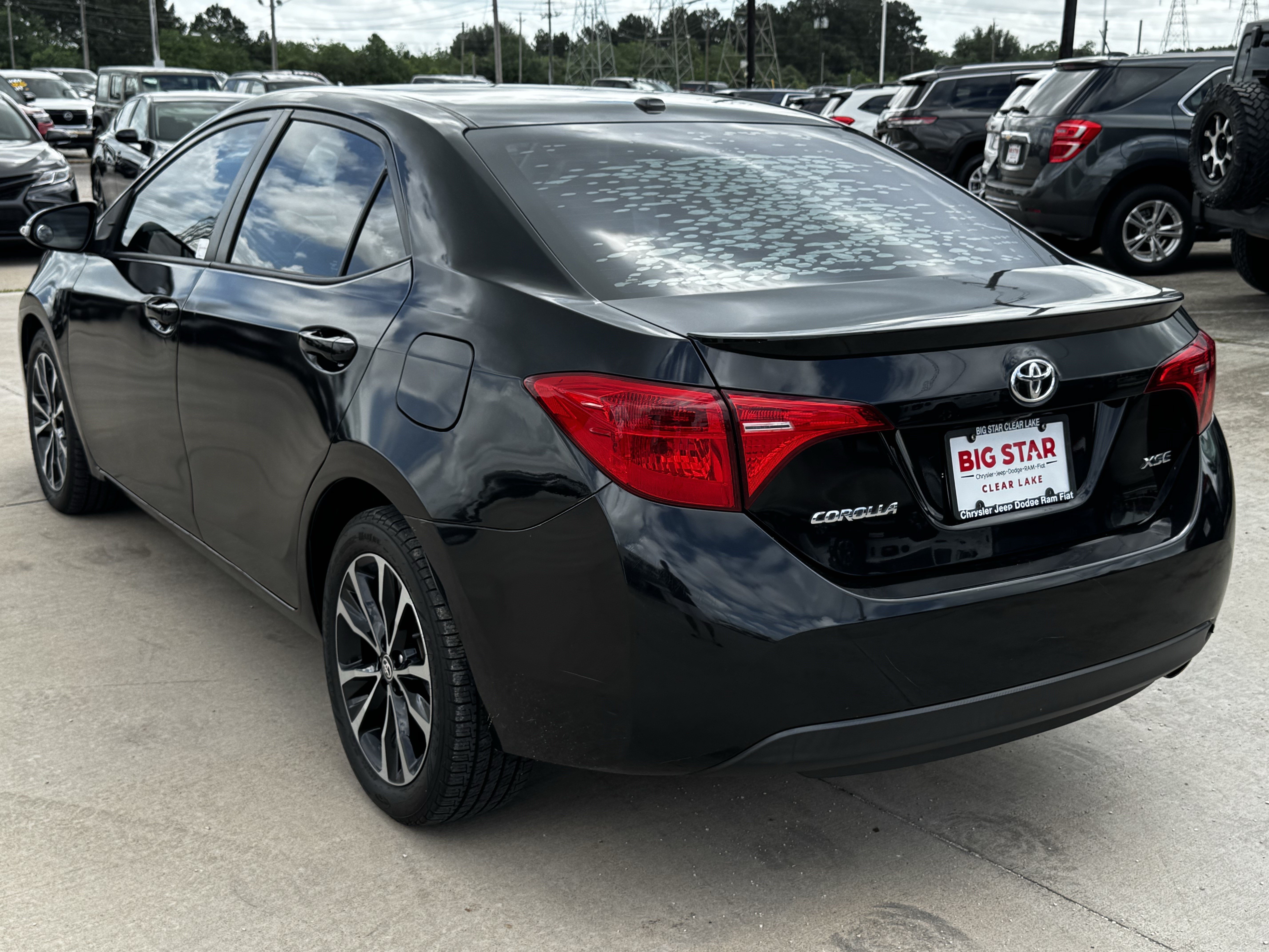 Used 2019 Toyota Corolla XSE FWD image 8