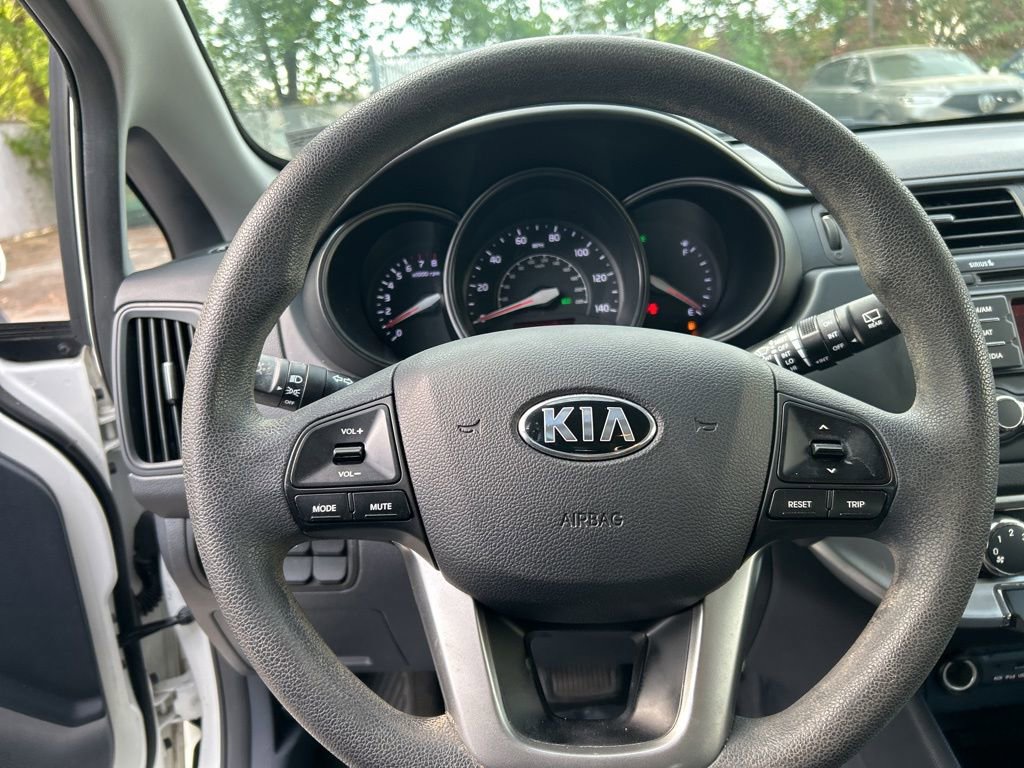 Used 2013 Kia Rio LX FWD image 11