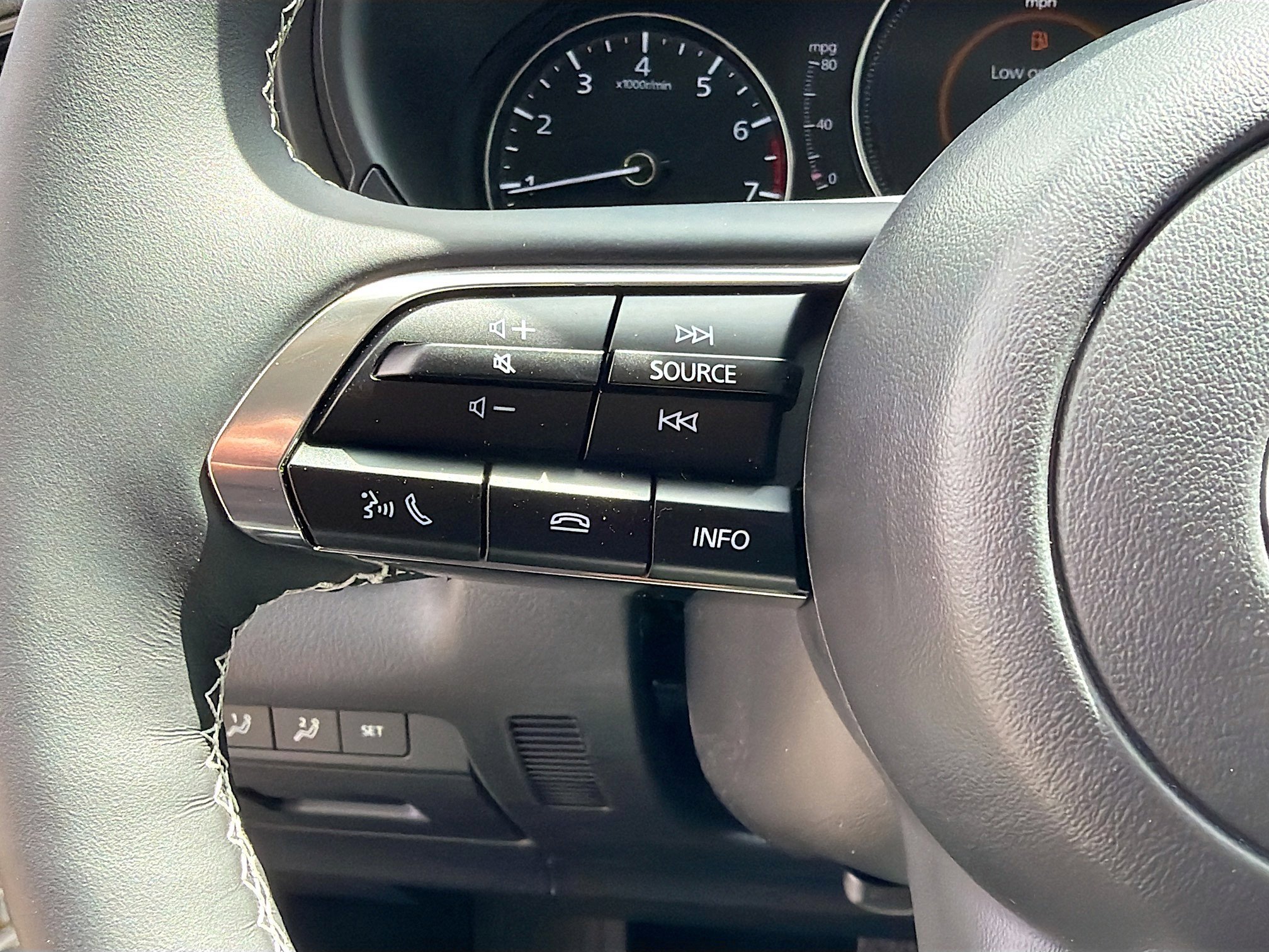 New 2026 MAZDA CX-30 Aire Edition image 39