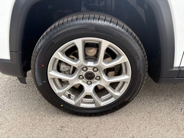 Used 2025 Jeep Compass Limited image 13