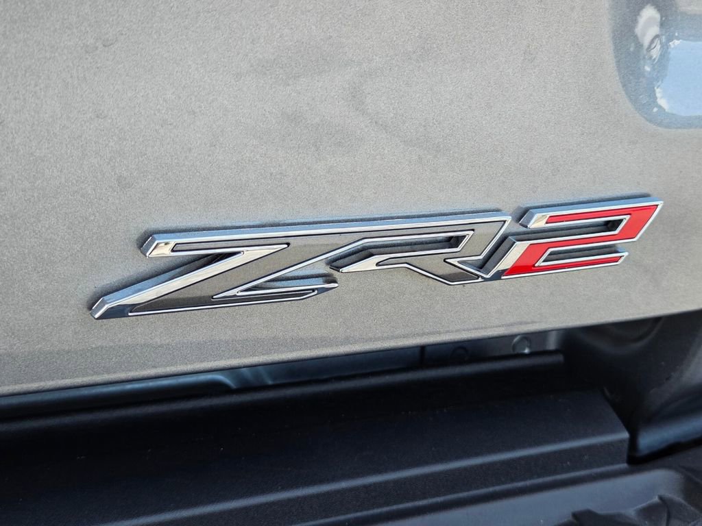 Used 2025 Chevrolet Colorado ZR2 w/ Technology Package image 15