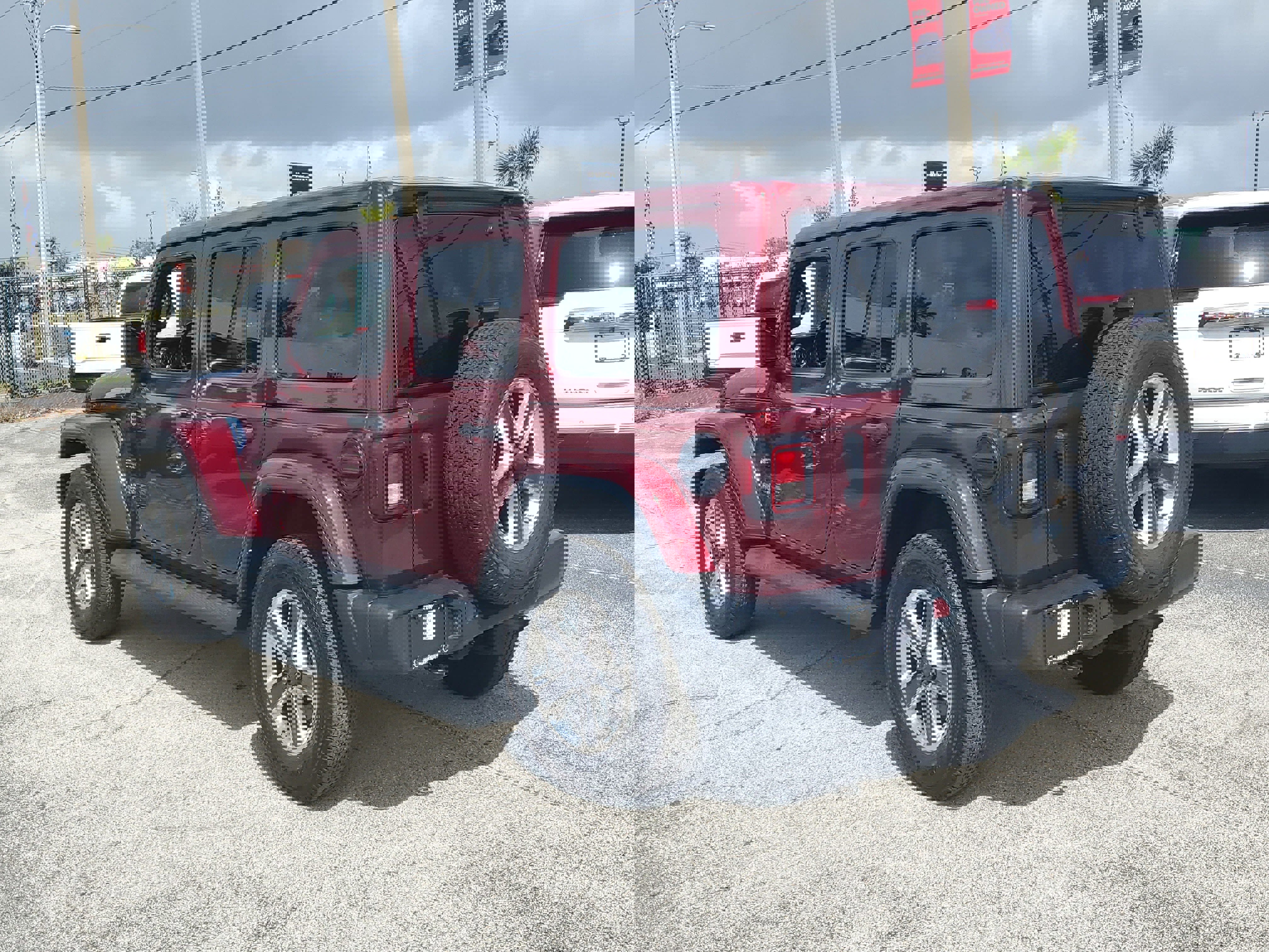 Used 2021 Jeep Wrangler Unlimited Sahara AWD/4WD image 7