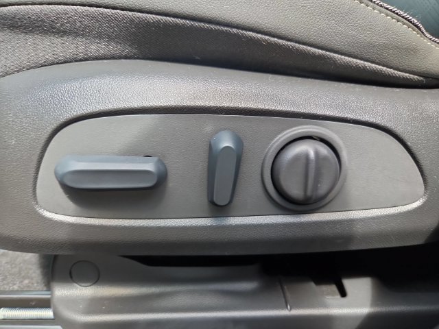 Certified 2023 Buick Encore GX Essence w/ Experience Buick Package FWD image 22