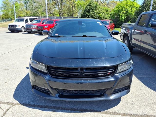Used 2016 Dodge Charger SXT RWD image 2