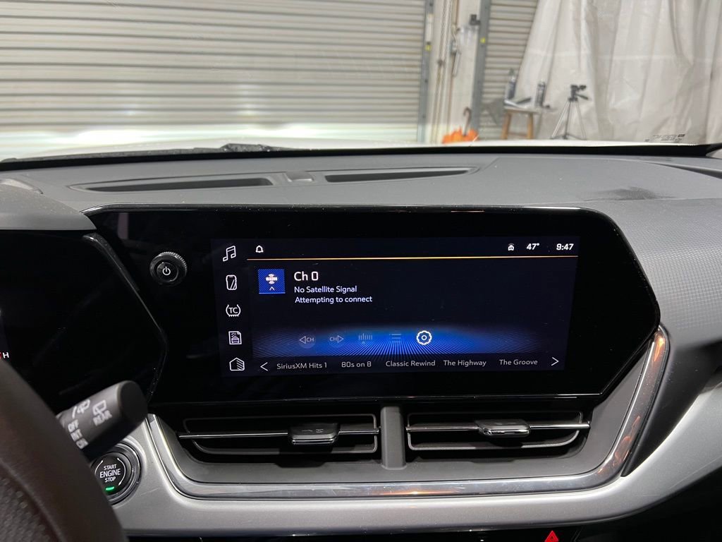 Used 2025 Chevrolet Trax LT image 27