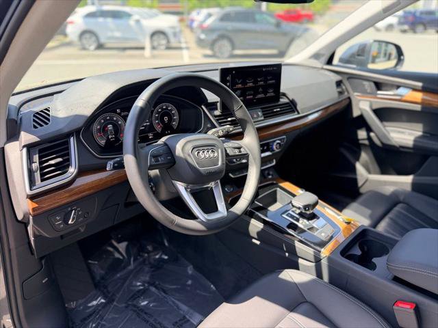 Used 2023 Audi Q5 2.0T Premium Plus w/ Premium Plus Package AWD/4WD image 12