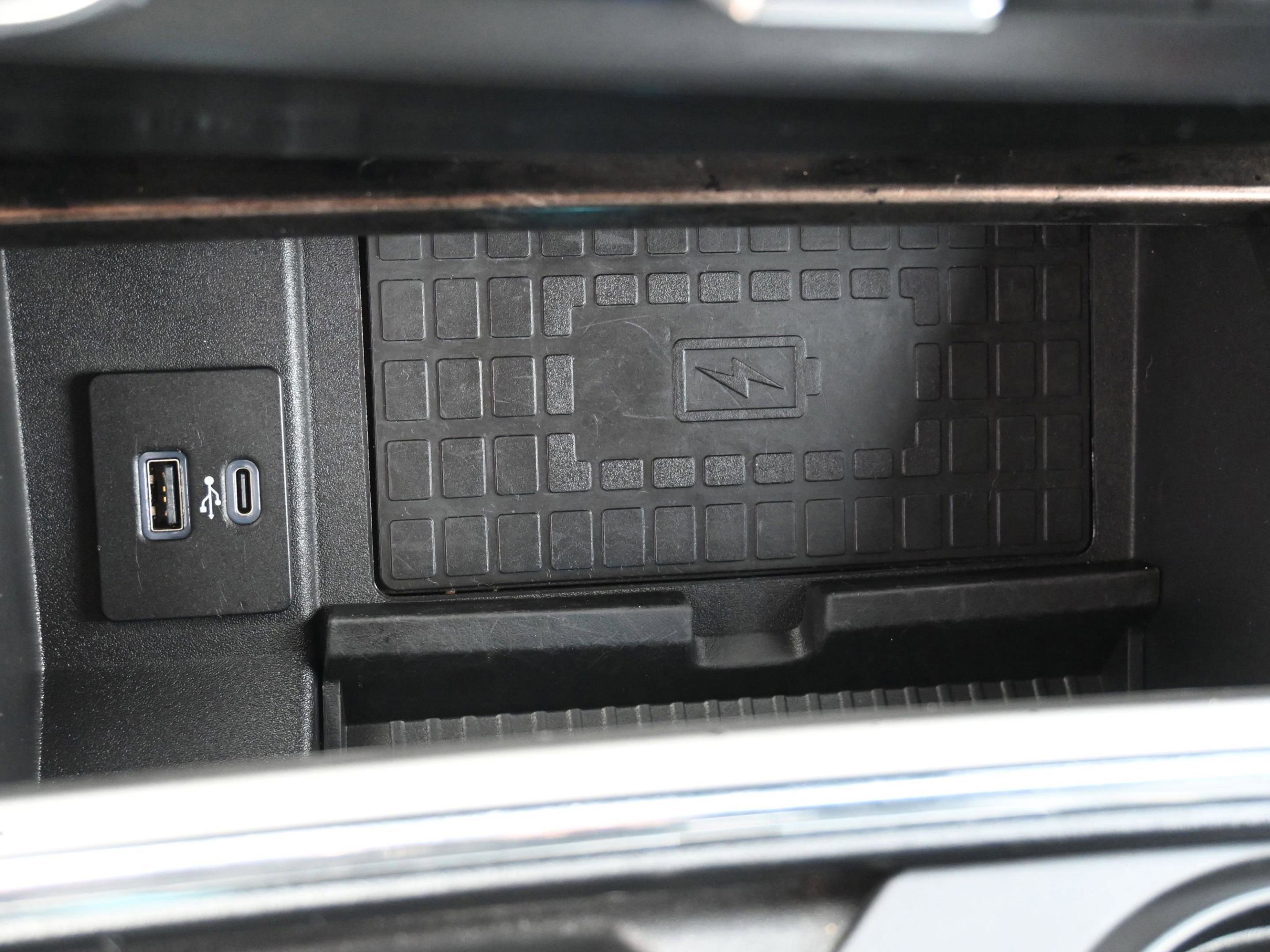 Certified 2022 Ford F350 Lariat w/ Lariat Ultimate Package image 5