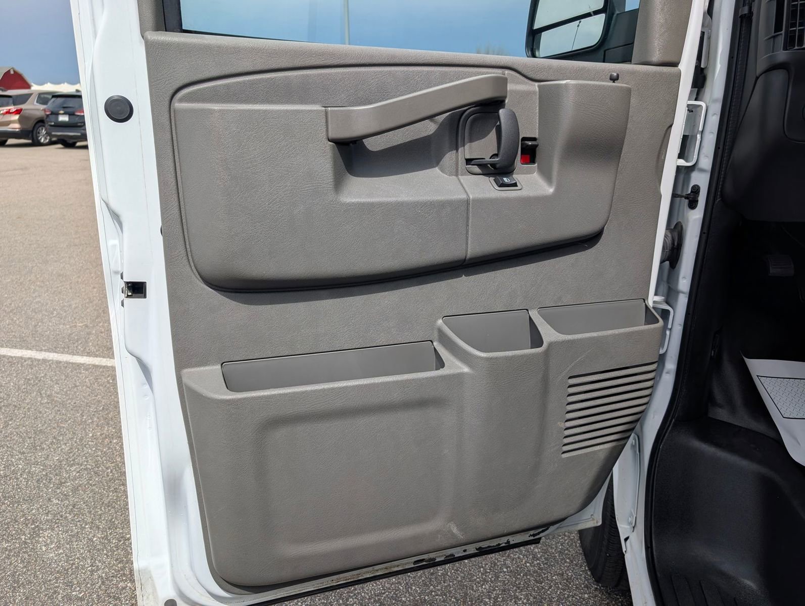 Used 2025 Chevrolet Express 2500 Extended w/ Driver Convenience Package RWD image 7