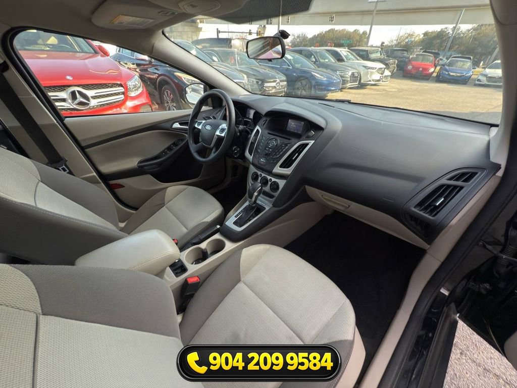Used 2014 Ford Focus SE FWD image 34