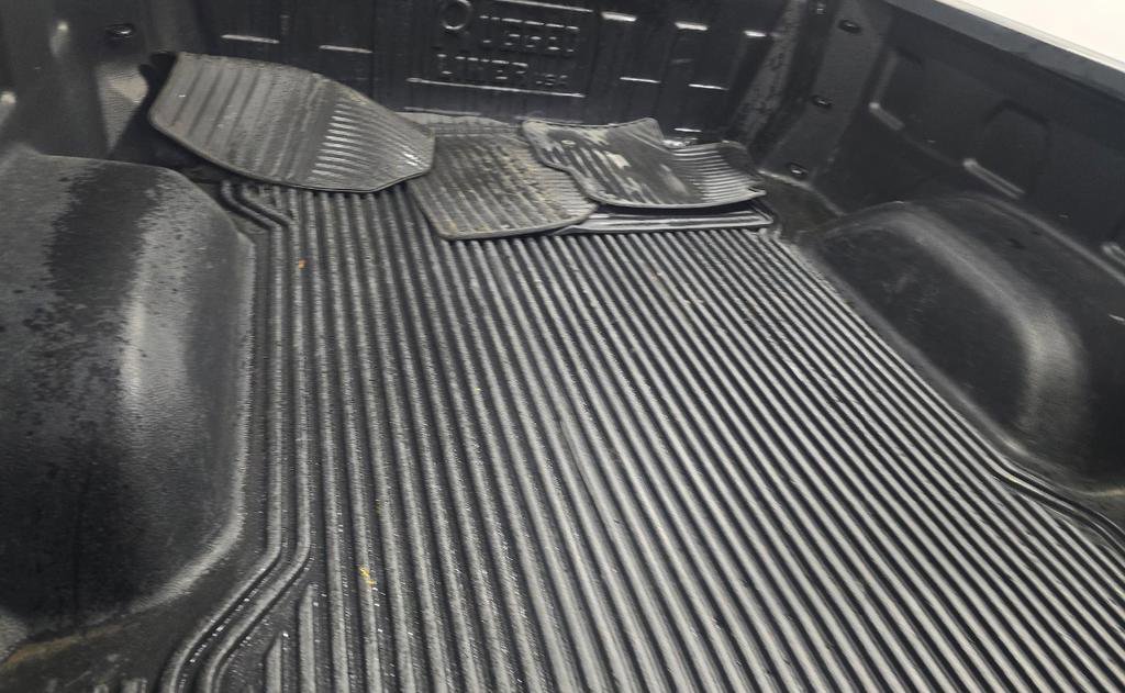 Used 2023 GMC Sierra 1500 SLE image 7