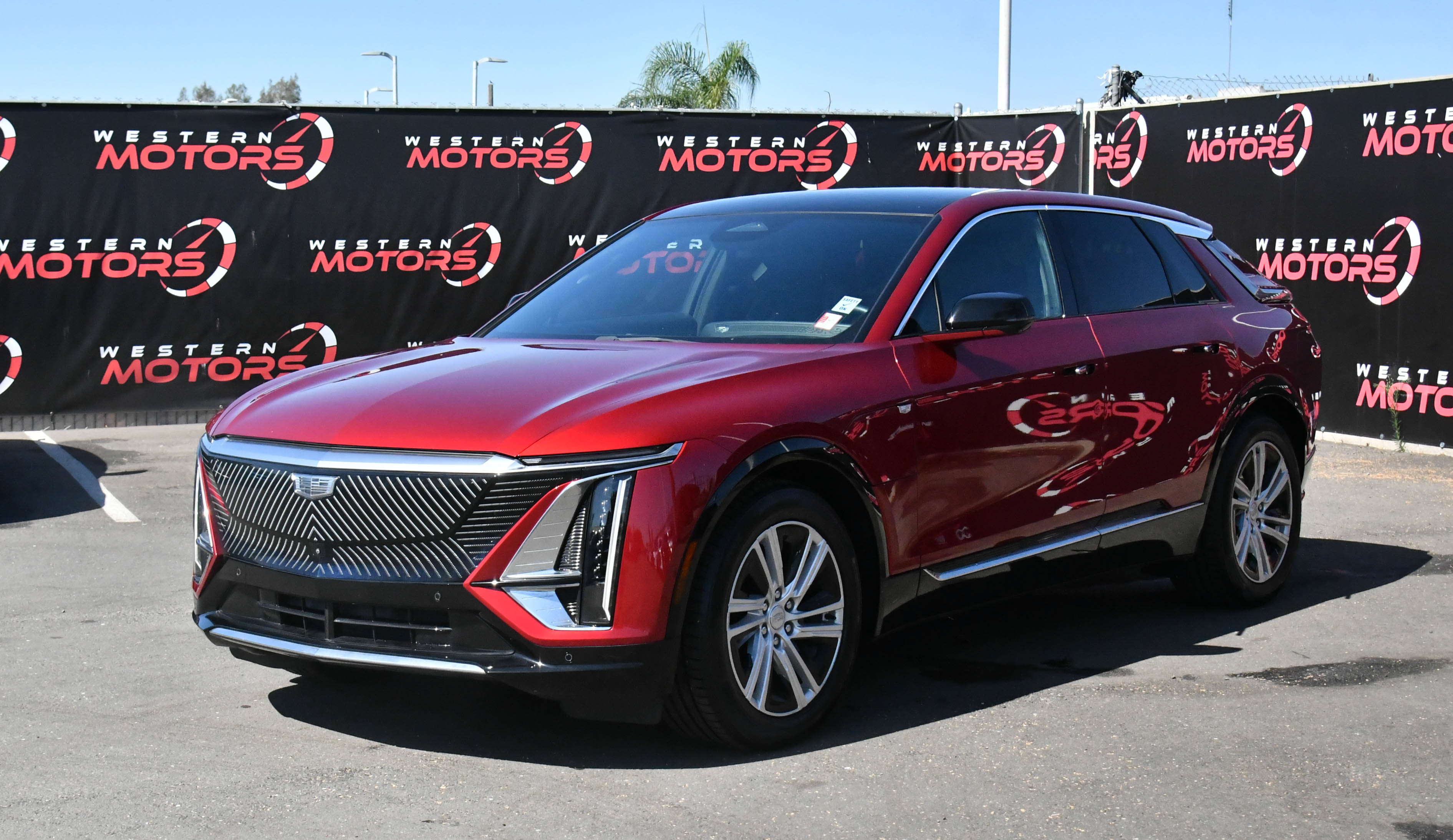Used 2024 Cadillac Lyriq Tech w/ Driver Assist Package RWD image 3