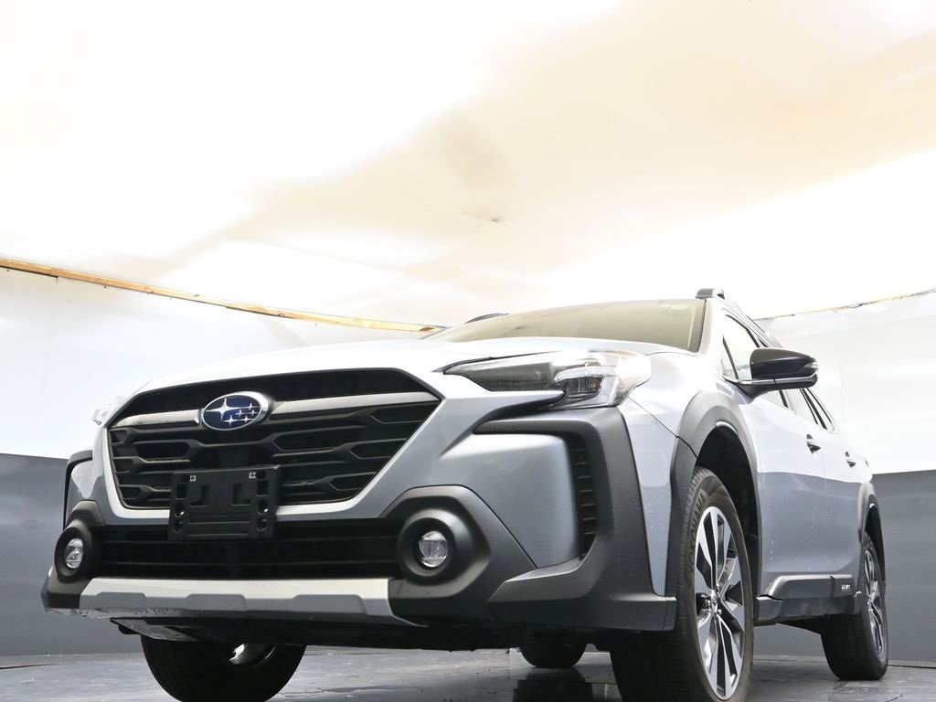 Used 2024 Subaru Outback Limited image 29