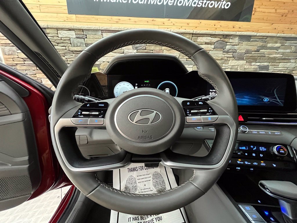 Used 2024 Hyundai Elantra SEL w/ Convenience Package FWD image 26