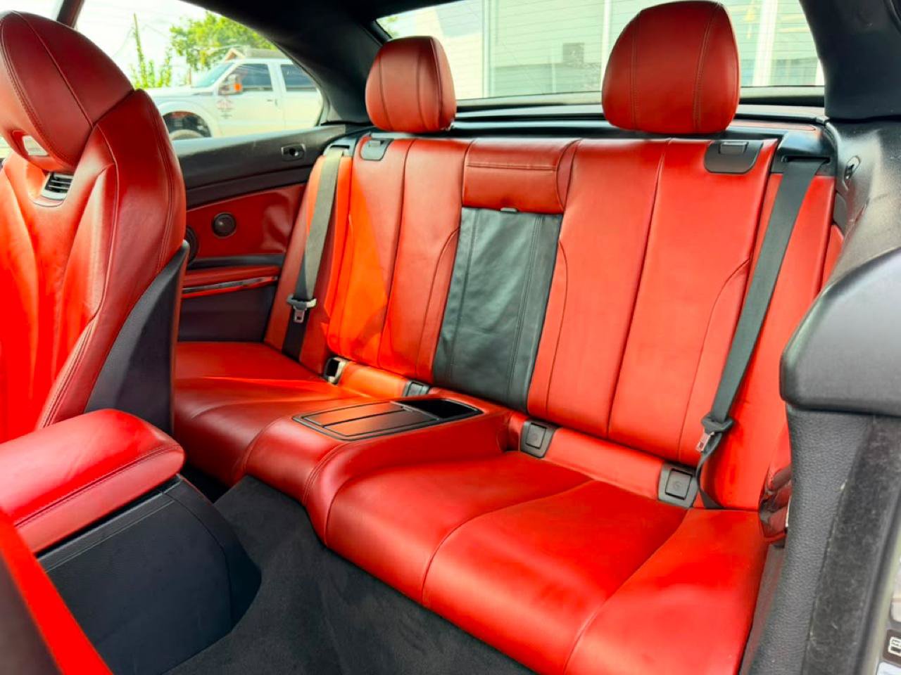 Used 2015 BMW M4 Convertible RWD image 30