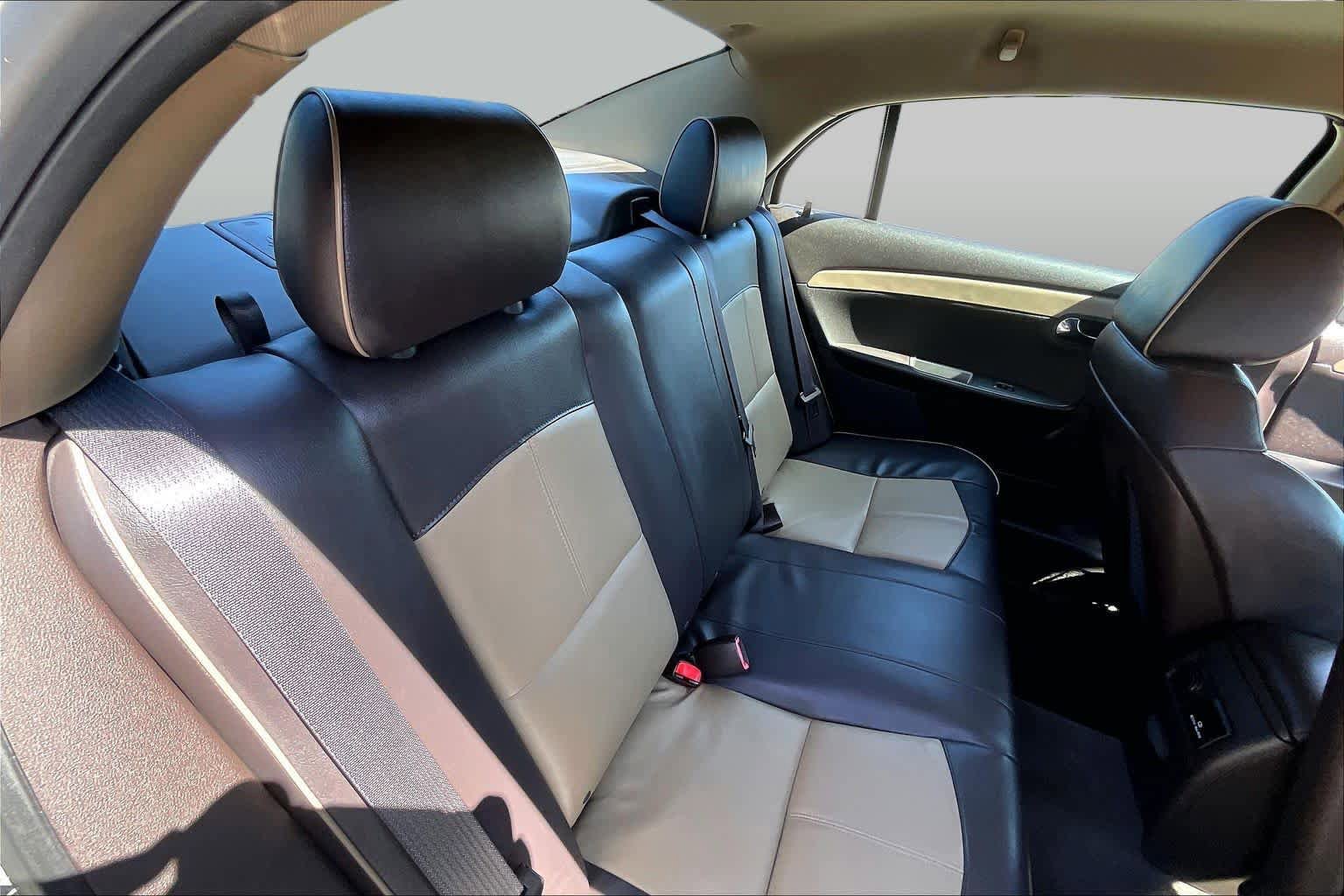 Used 2012 Chevrolet Malibu LTZ FWD image 19