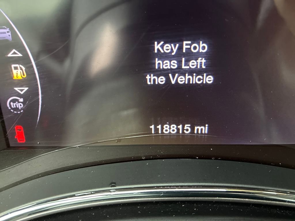 Used 2018 Jeep Grand Cherokee Laredo image 17