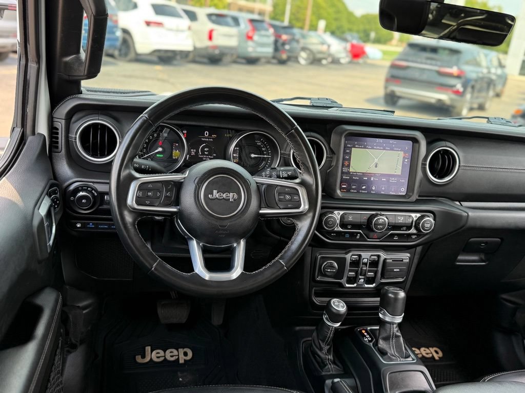 Used 2021 Jeep Wrangler Unlimited Sahara AWD/4WD image 6