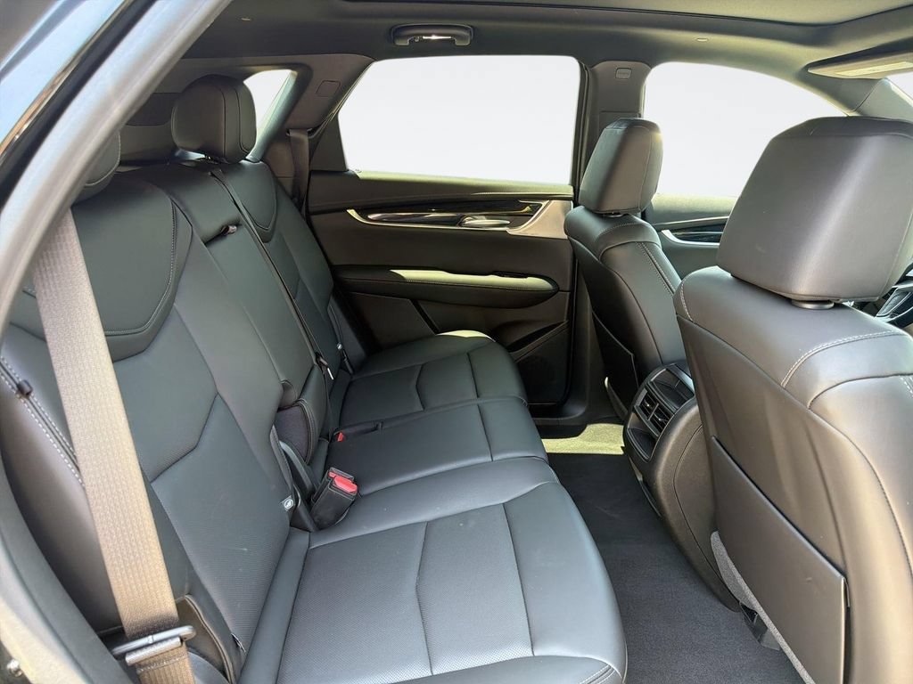 Certified 2023 Cadillac XT5 Premium Luxury FWD image 30