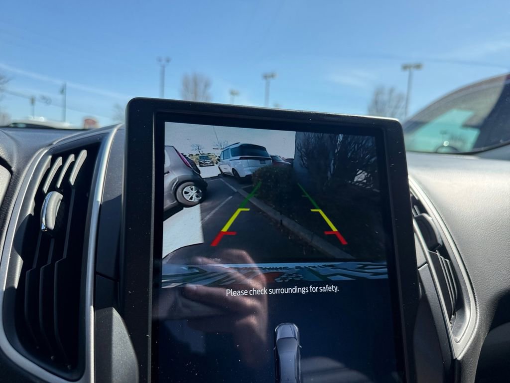 Used 2024 Ford Edge SEL image 16