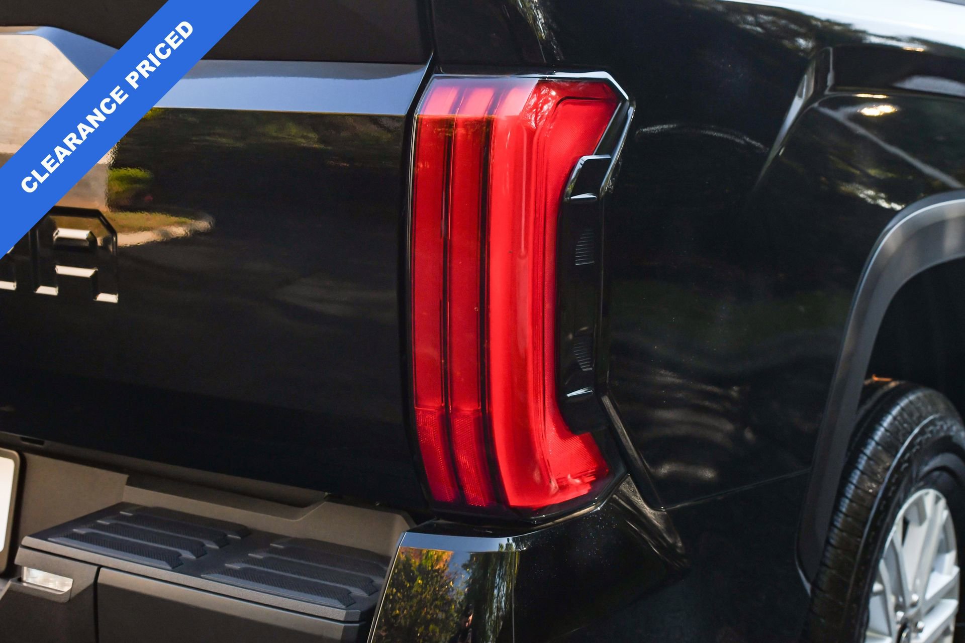 Used 2025 Toyota Tundra SR5 image 23