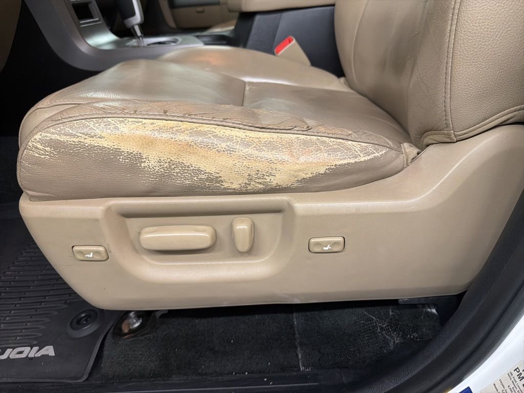 Used 2016 Toyota Sequoia Limited image 11