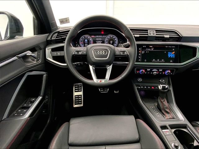 Certified 2025 Audi Q3 2.0T Premium Plus w/ Premium Plus Package image 5