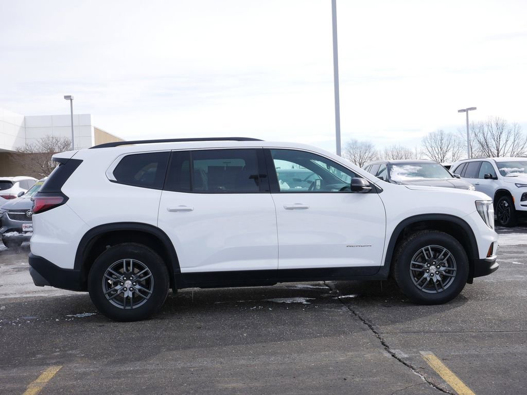 Used 2025 GMC Acadia Elevation image 8