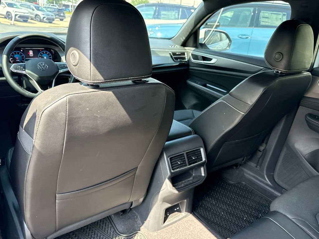 Used 2024 Volkswagen Atlas Cross Sport SE AWD/4WD image 26