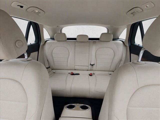 Used 2020 Mercedes-Benz GLC 300 image 27