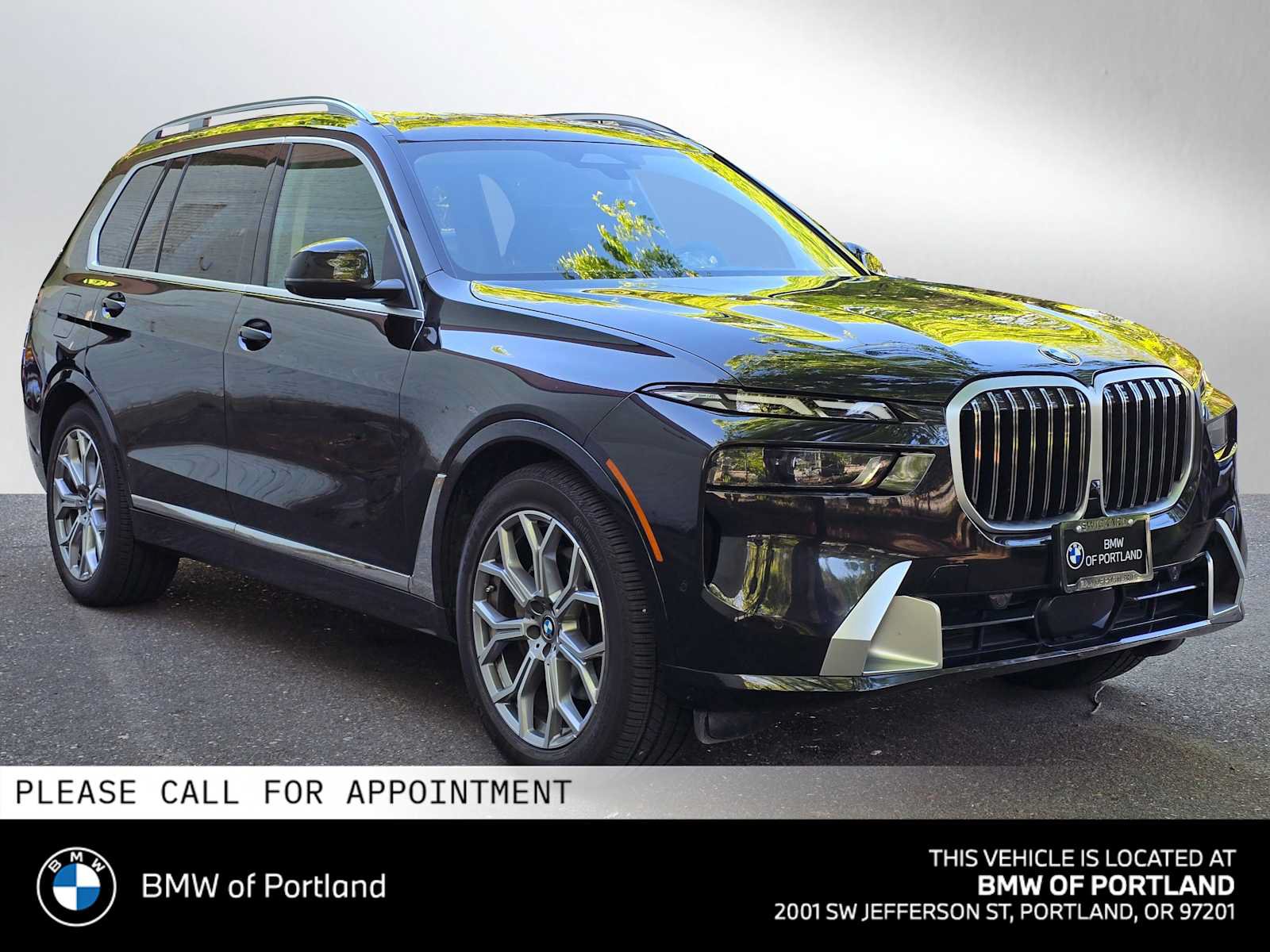 Used 2025 BMW X7 xDrive40i AWD/4WD image 1