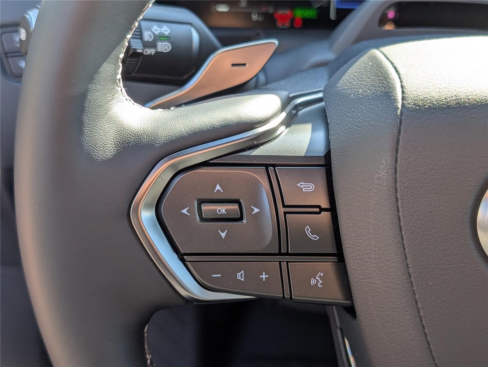 New 2026 Lexus LX 700h Luxury AWD/4WD image 22