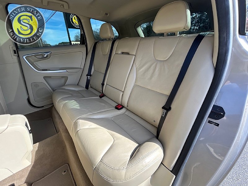 Used 2011 Volvo XC60 3.2 image 14