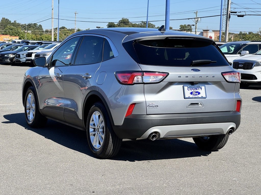 Used 2022 Ford Escape SE w/ Cold Weather Package image 22