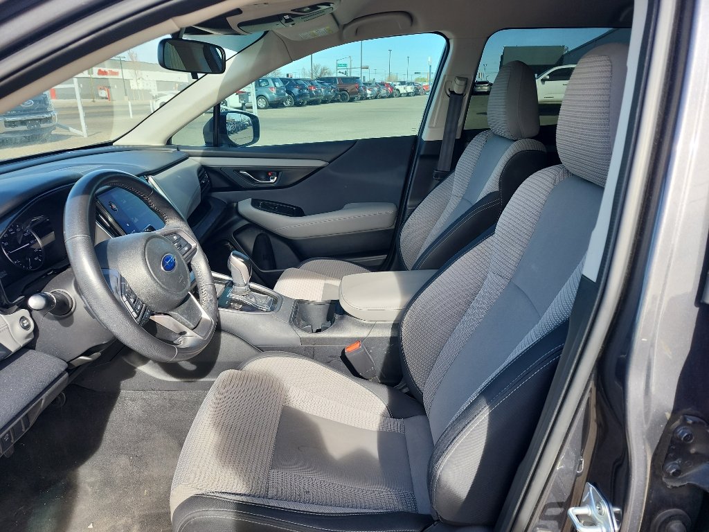 Used 2024 Subaru Outback Premium image 16