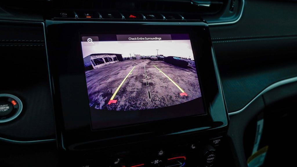 New 2025 Jeep Grand Cherokee Altitude image 25