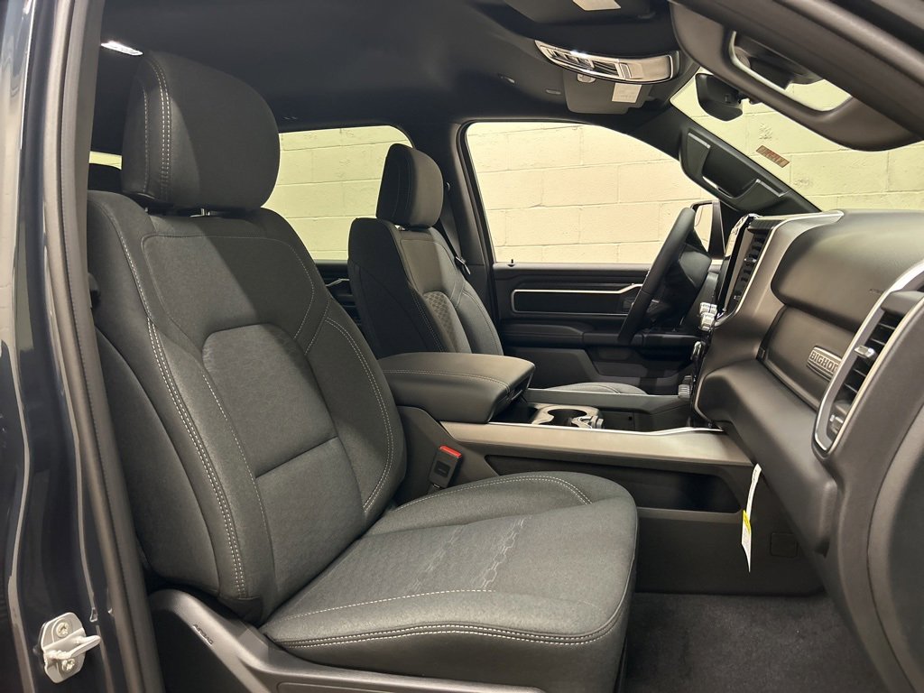 New 2026 RAM 1500 4x4 Crew Cab image 10