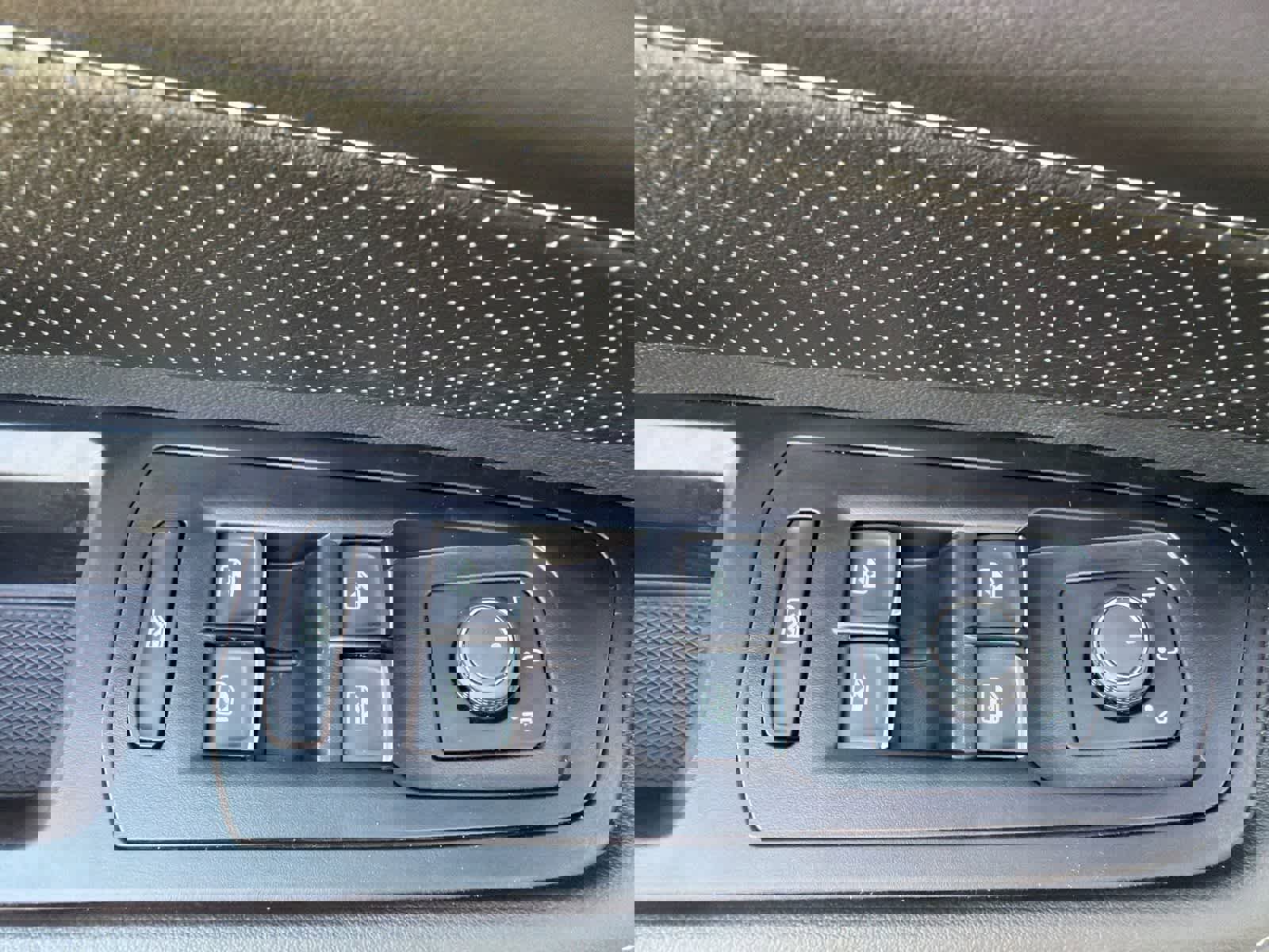 Used 2025 Volkswagen Atlas SEL image 24