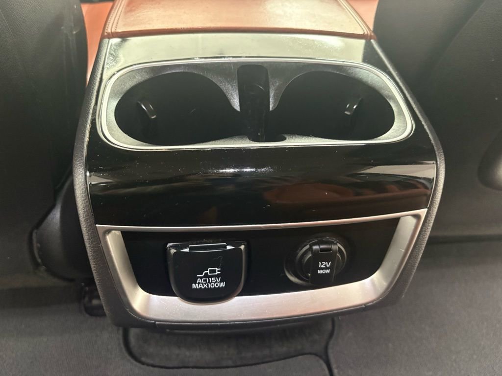 Used 2022 Kia Carnival SX Prestige image 19