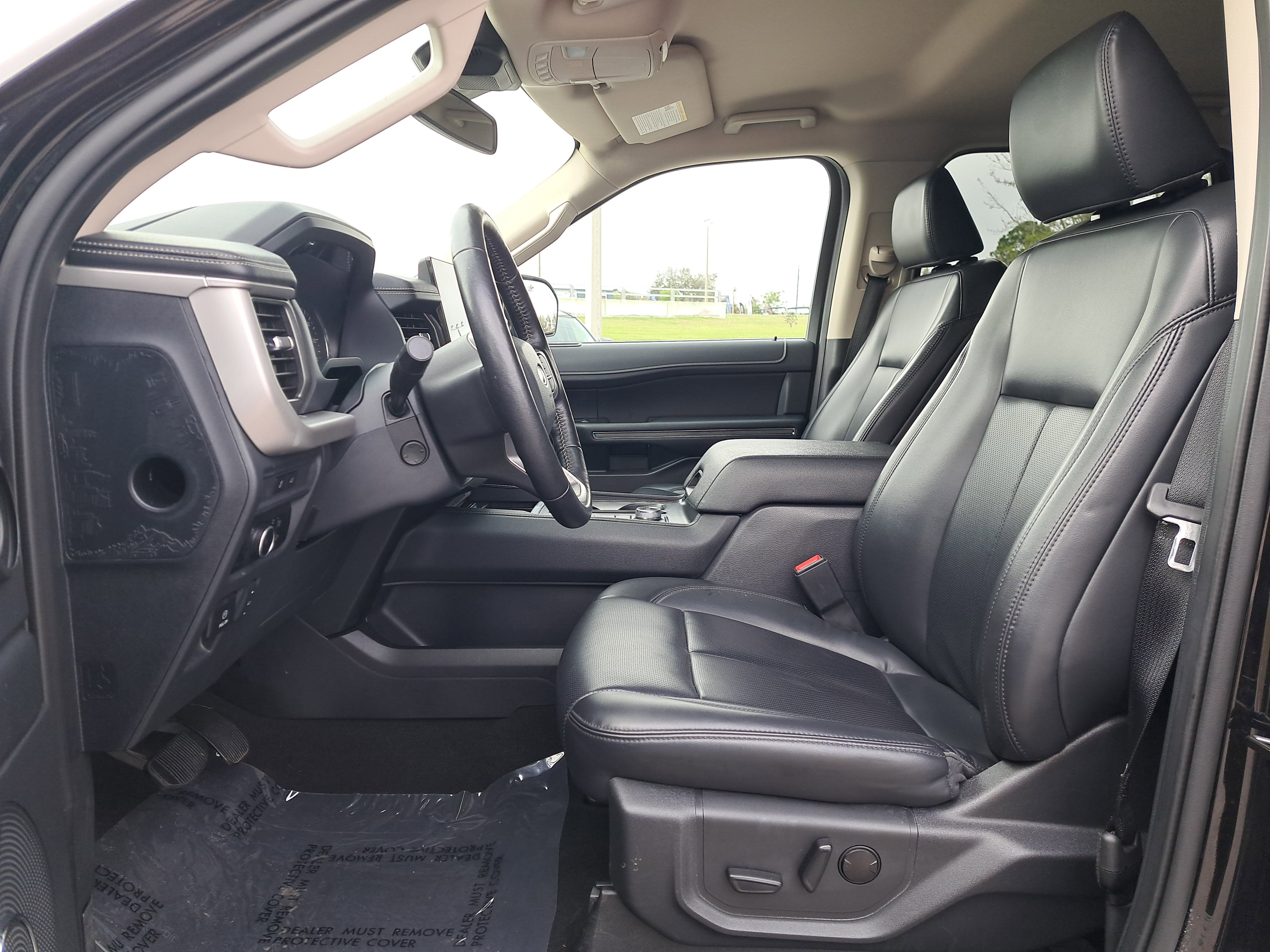 Used 2024 Ford Expedition Max XLT AWD/4WD image 13