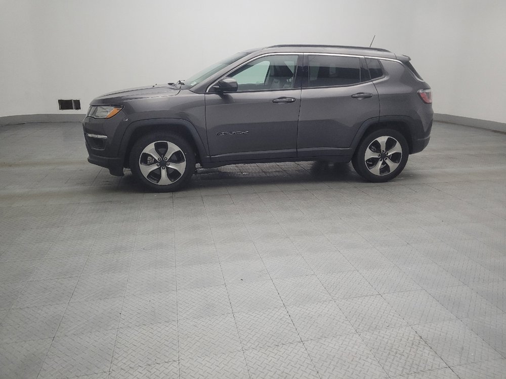 Used 2017 Jeep Compass Latitude w/ Popular Equipment Group FWD image 2