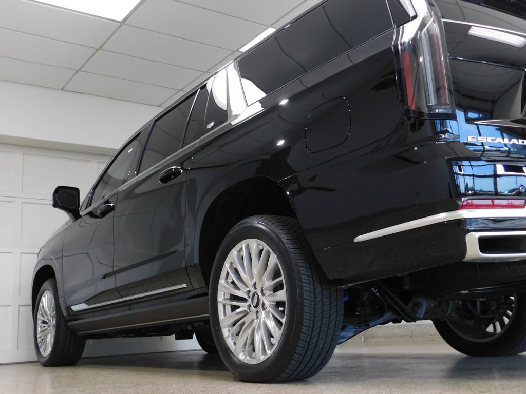 Used 2026 Cadillac Escalade ESV Luxury AWD/4WD image 81