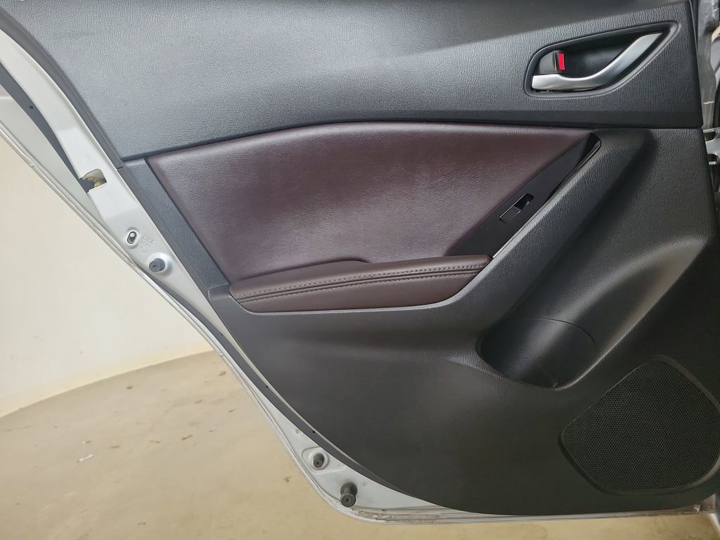 Used 2017 MAZDA MAZDA3 Touring image 15