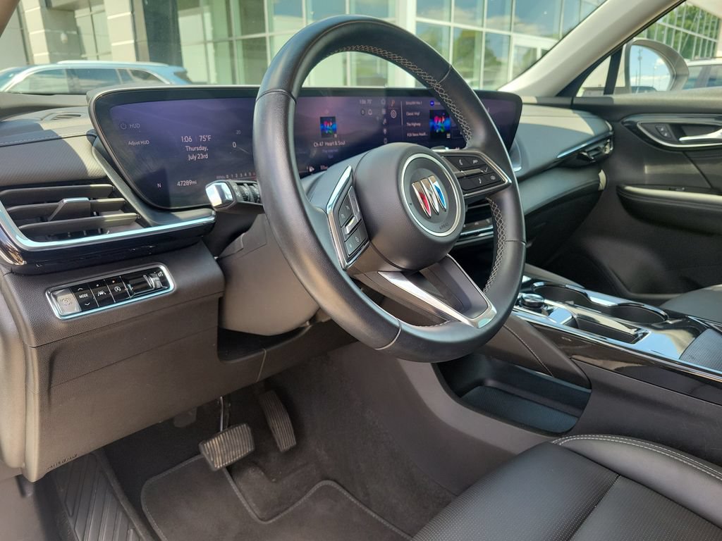 Used 2024 Buick Envision Preferred AWD/4WD image 17
