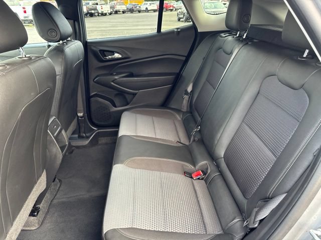 Used 2025 Chevrolet Trax LT w/ LT Convenience Package FWD image 28