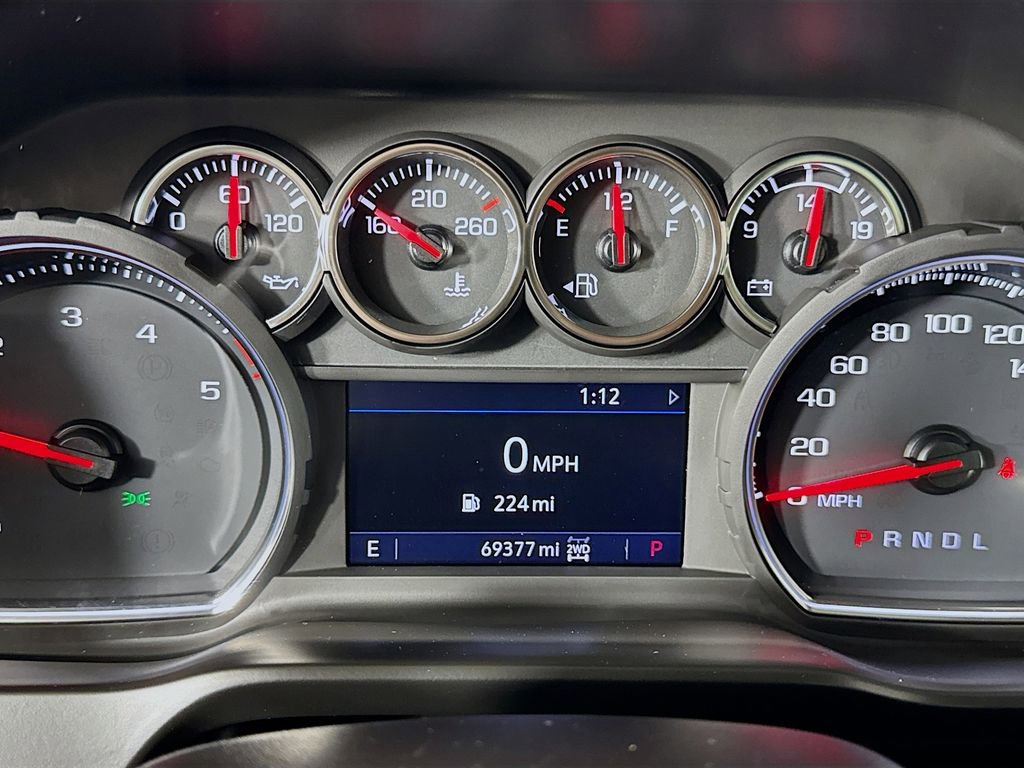 Used 2021 Chevrolet Silverado 2500 LTZ w/ LTZ Convenience Package image 31